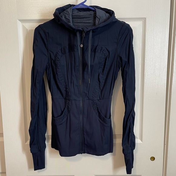 Lululemon Beyond the Studio Jacket - Picture 6 of 14